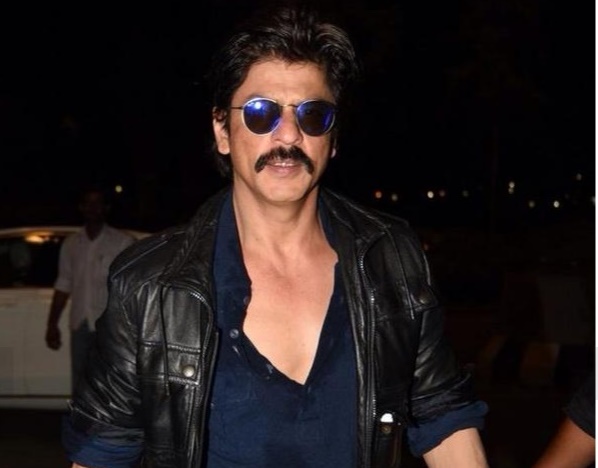 Shahrukh Khan at airport